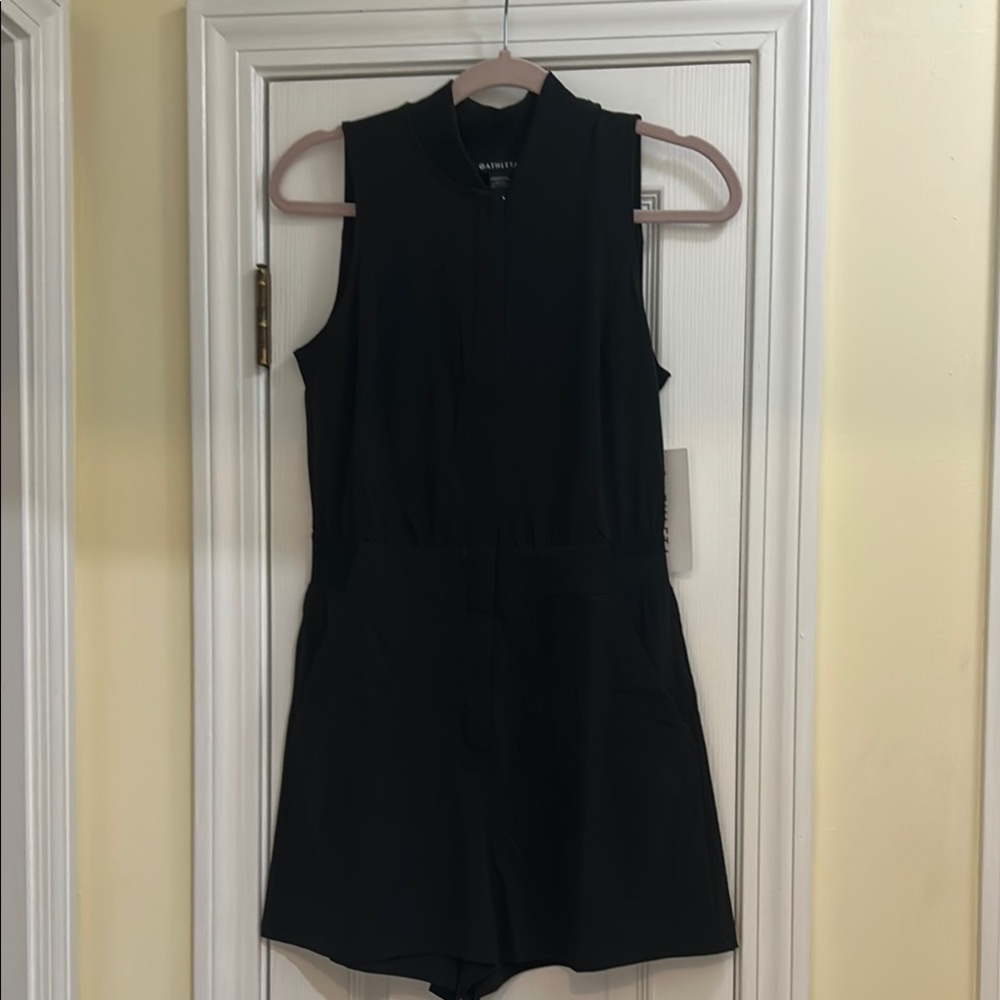 Athleta Black Sleeveless Jumpsuit Modern Silhouette
